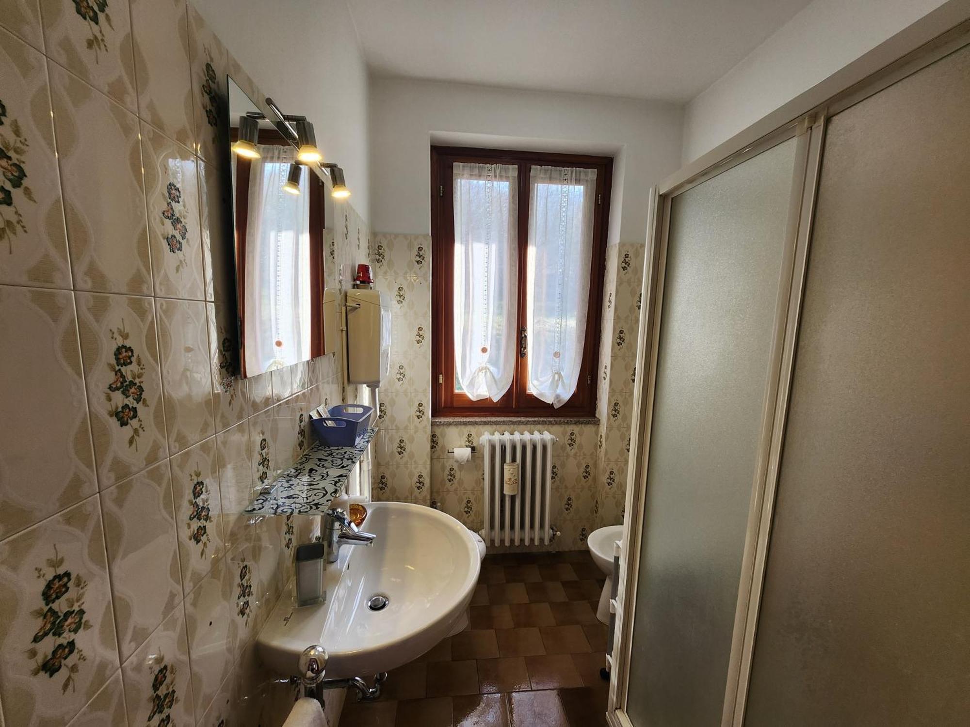Apartment L'Ulivo Lake View In Private Street Lierna Bagian luar foto