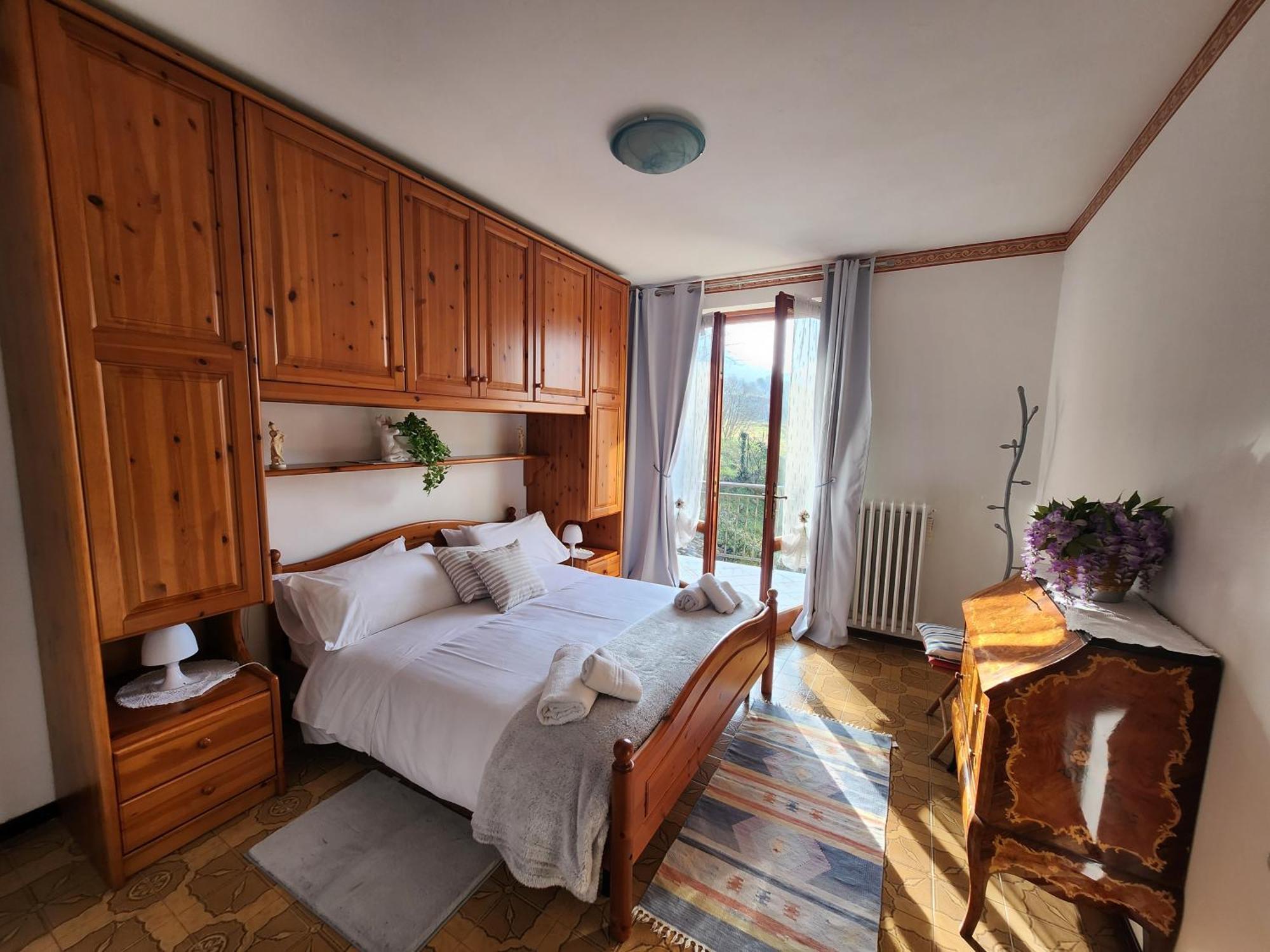 Apartment L'Ulivo Lake View In Private Street Lierna Bagian luar foto