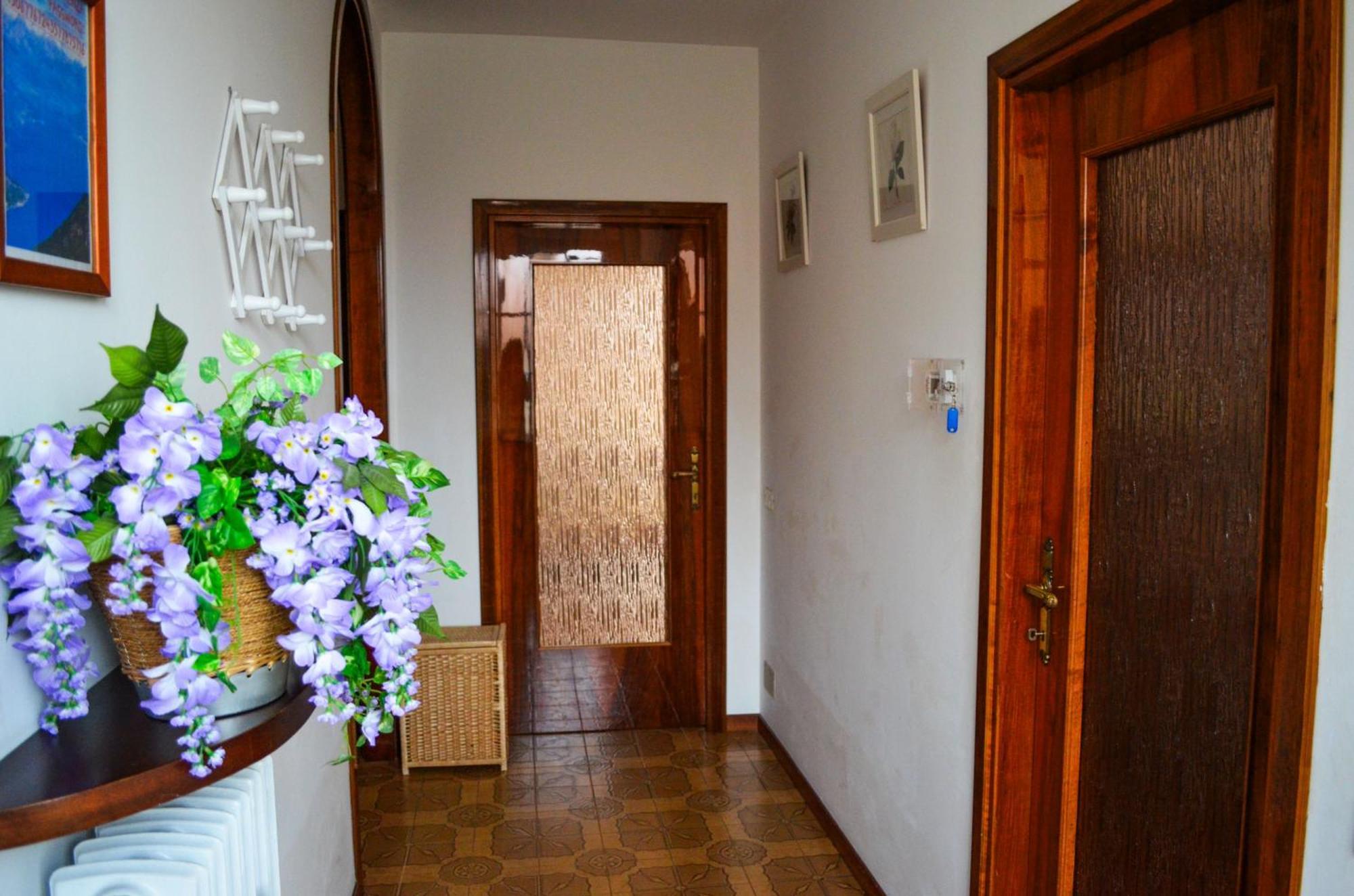 Apartment L'Ulivo Lake View In Private Street Lierna Bagian luar foto