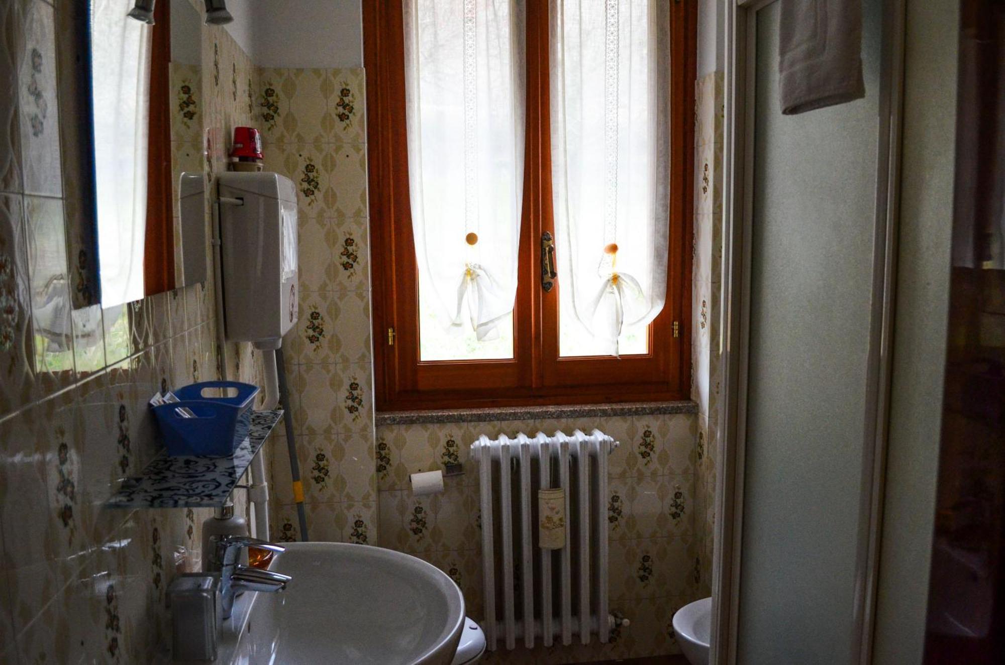 Apartment L'Ulivo Lake View In Private Street Lierna Bagian luar foto